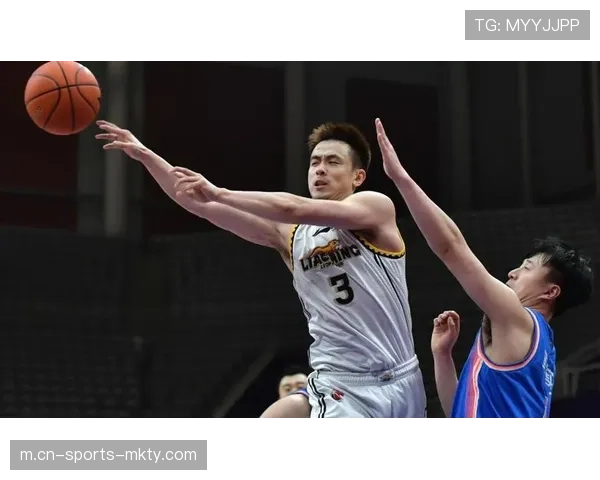 辽宁尝试更多外线传导 赵继伟与弗格增加手递手与无球掩护战术